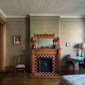 The Harlem Flophouse USA