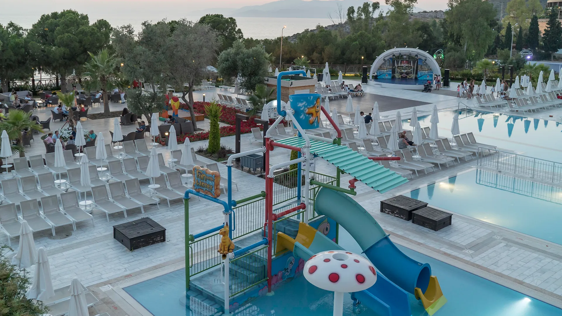 Ramada Resort Kusadasi & Golf