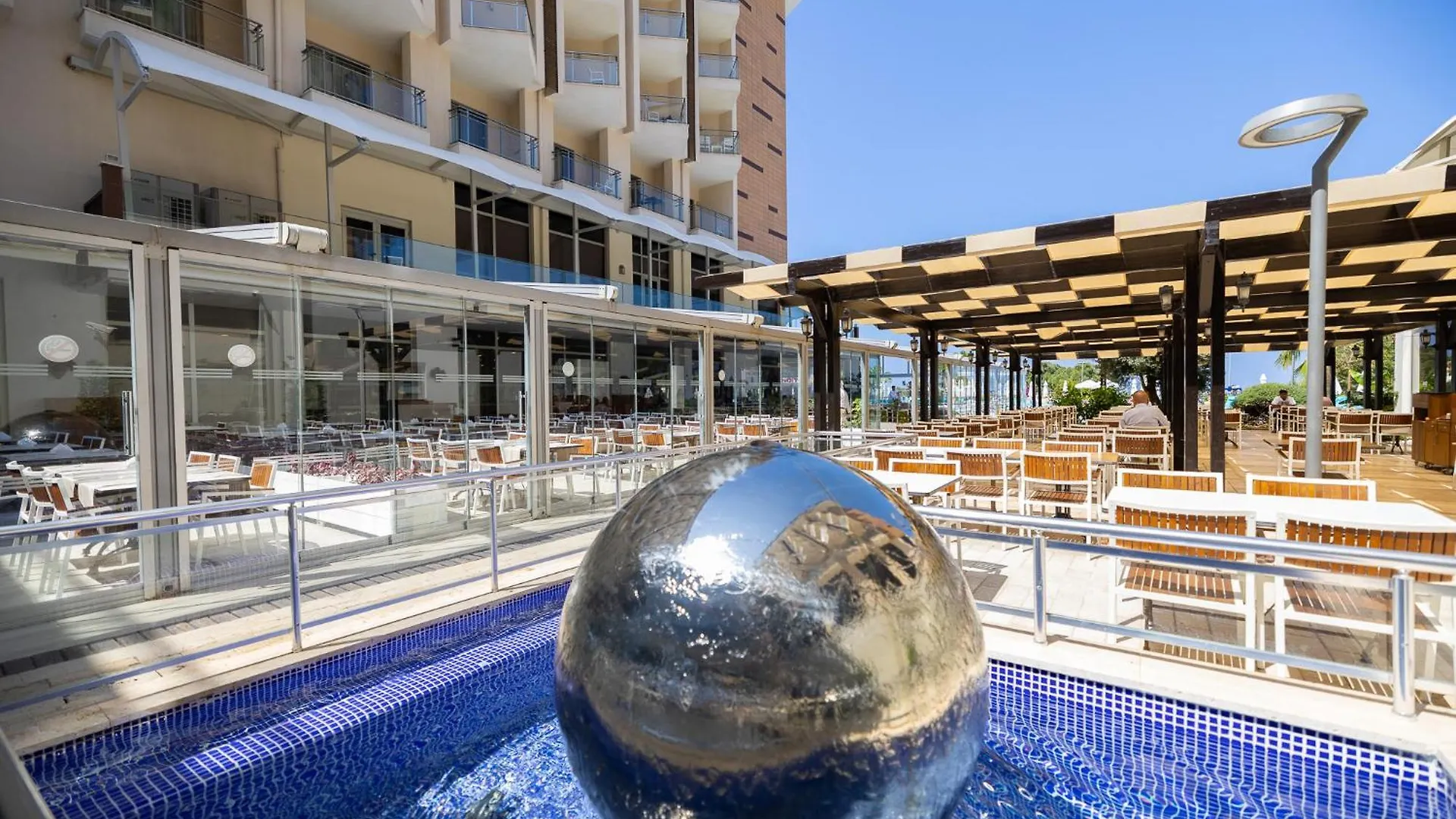 Ramada Resort Kusadasi & Golf 5*,