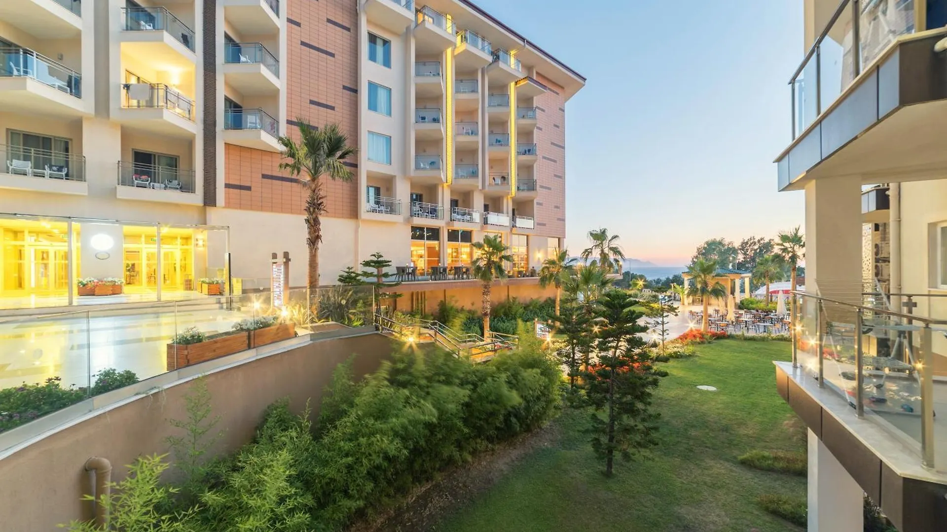 Ramada Resort Kusadasi & Golf
