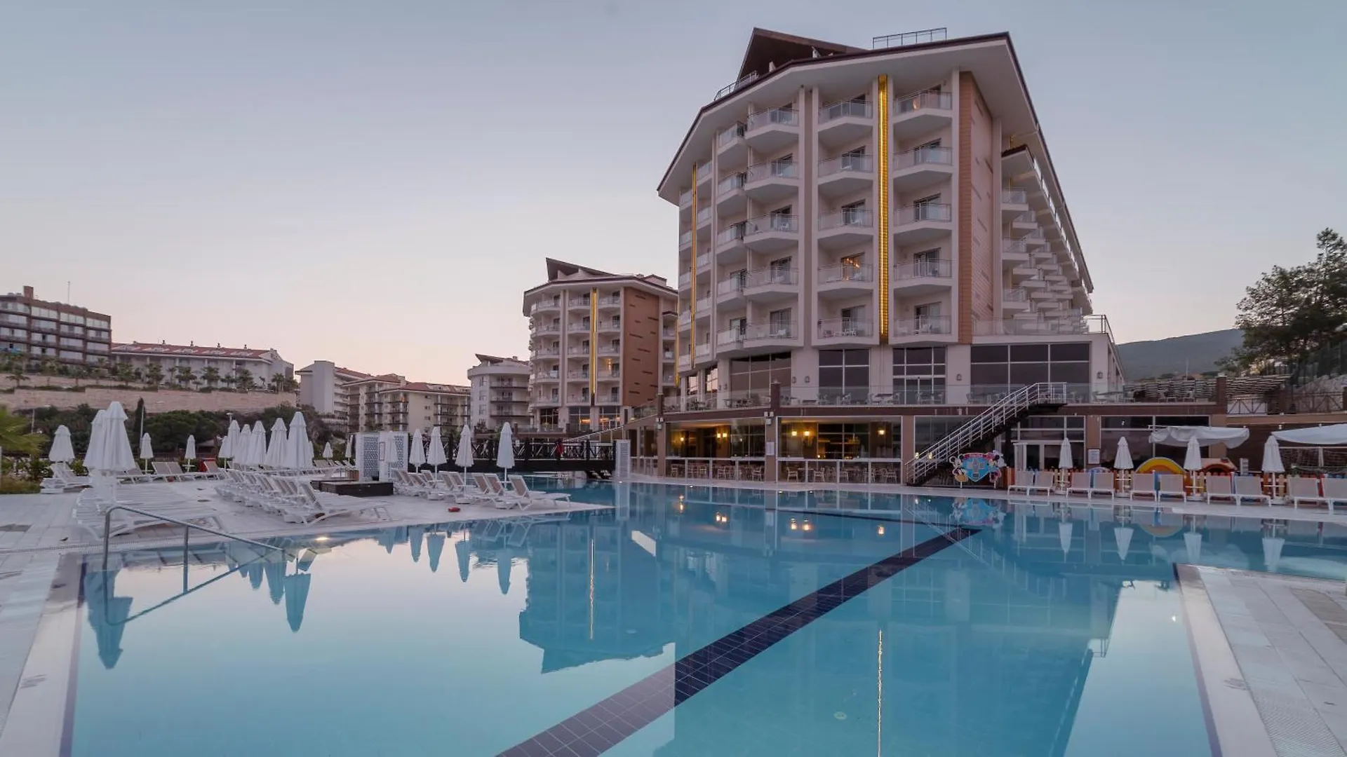 Ramada Resort Kusadasi & Golf