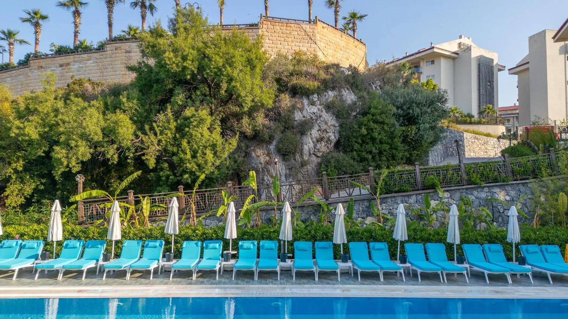 Ramada Resort Kusadasi & Golf 5*,
