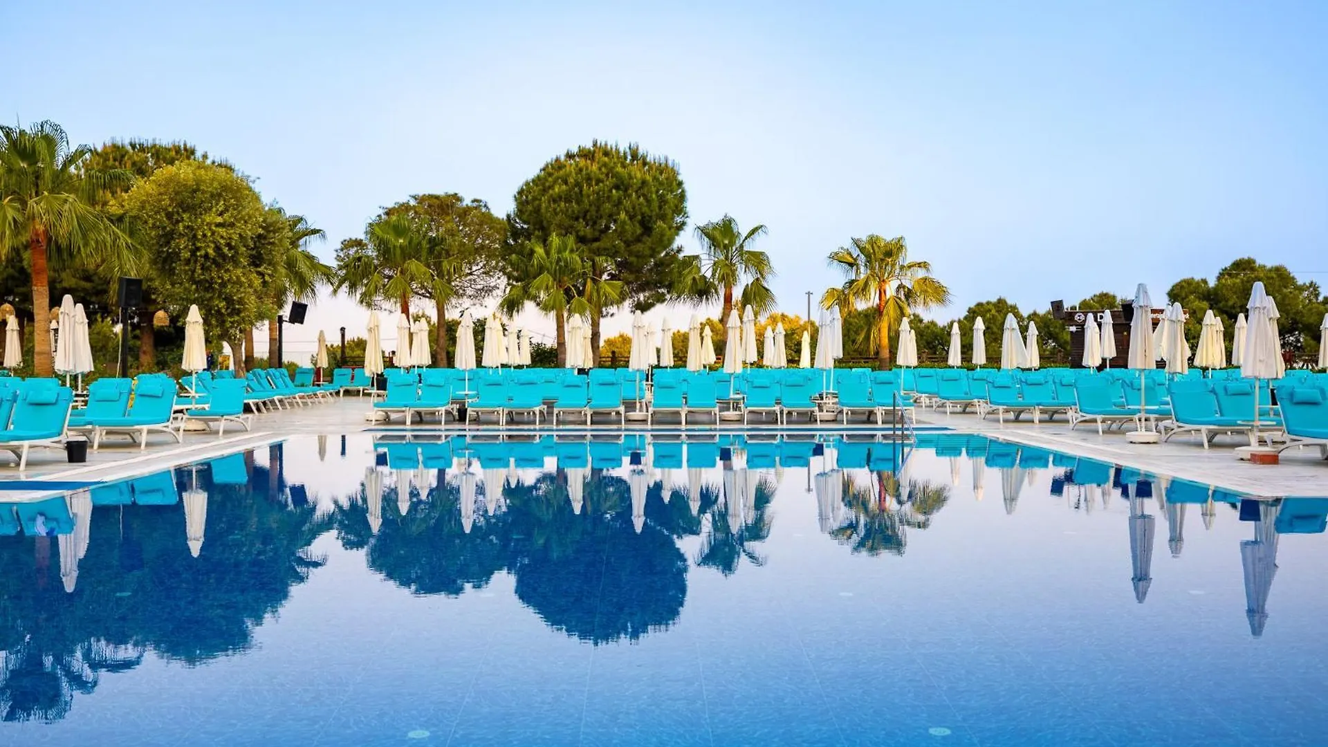 Ramada Resort Kusadasi & Golf