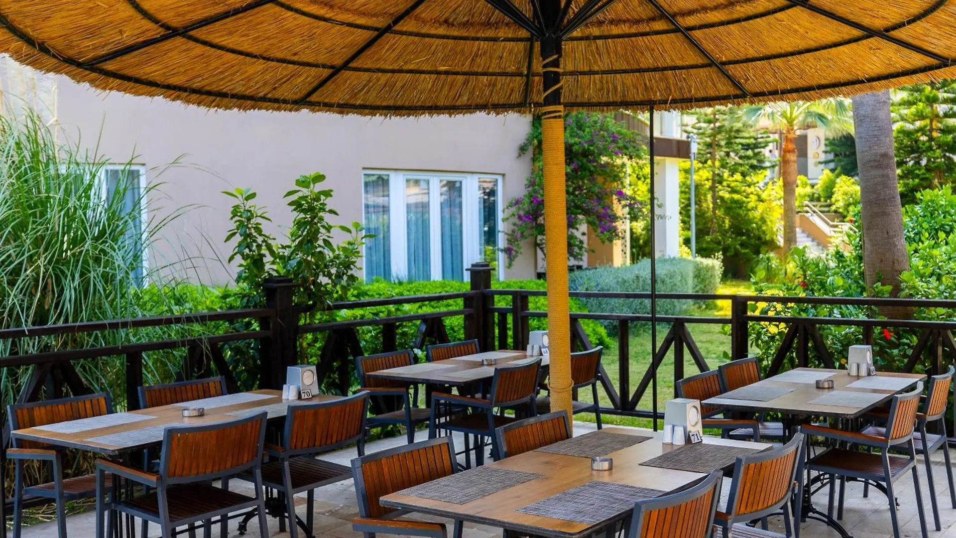 Ramada Resort Kusadasi & Golf 5*,